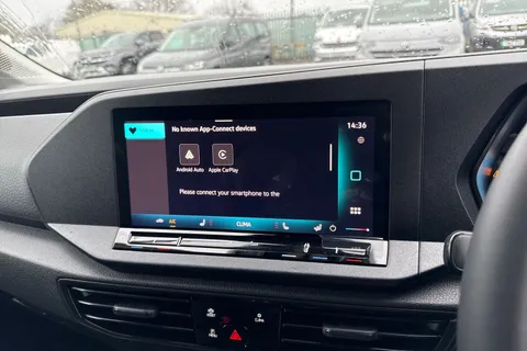 CX75JWC Volkswagen Caddy 2.0 TDI C20 Commerce Pro DSG SWB Euro 6 (s/s) 5dr Thumbnail #38