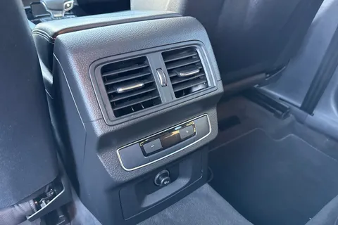 GL21FND Audi Q5 2.0 TDI 40 S line S Tronic quattro Euro 6 (s/s) 5dr Thumbnail #39