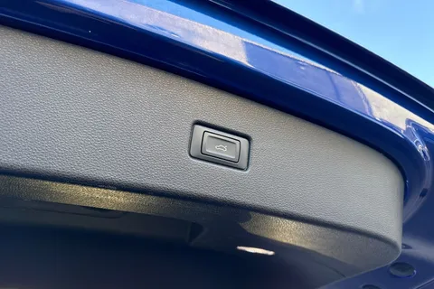 DE71RZW Audi Q5 2.0 TFSI 45 S line Sportback S Tronic quattro Euro 6 (s/s) 5dr Thumbnail #30