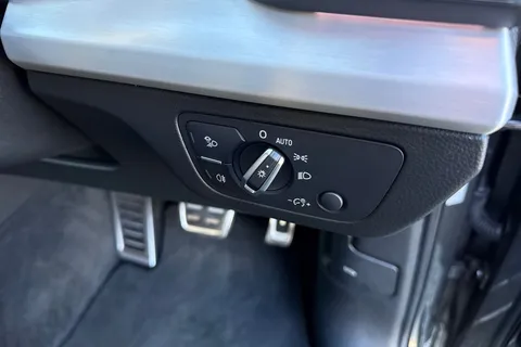 GL21FND Audi Q5 2.0 TDI 40 S line S Tronic quattro Euro 6 (s/s) 5dr Thumbnail #41