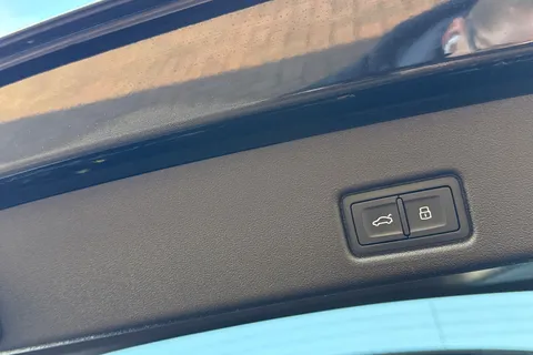 BL25SZT Audi Q5 SUV Edition 1 TDI quattro 204 PS S tronic Thumbnail #41