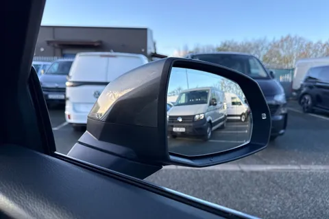 GL21FND Audi Q5 2.0 TDI 40 S line S Tronic quattro Euro 6 (s/s) 5dr Thumbnail #42