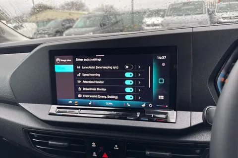 CX75JWC Volkswagen Caddy 2.0 TDI C20 Commerce Pro DSG SWB Euro 6 (s/s) 5dr Thumbnail #41