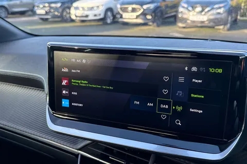 KO74XNT PEUGEOT 208 1.2 PureTech GT Euro 6 (s/s) 5dr Thumbnail #42