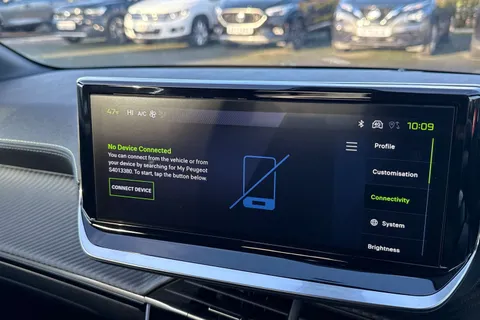 KO74XNT PEUGEOT 208 1.2 PureTech GT Euro 6 (s/s) 5dr Thumbnail #43