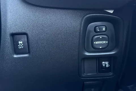 DV19BPZ Toyota Aygo 1.0 VVT-i x-plore Euro 6 5dr Thumbnail #35