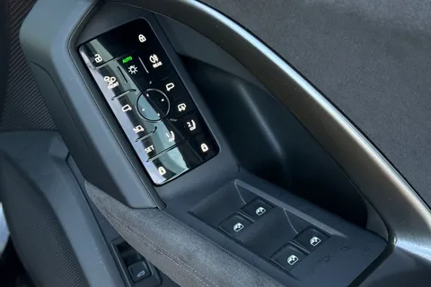 BL25SZT Audi Q5 SUV Edition 1 TDI quattro 204 PS S tronic Thumbnail #44