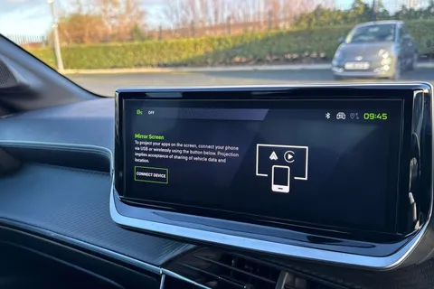 KO74XLB PEUGEOT 208 1.2 PureTech GT Euro 6 (s/s) 5dr Thumbnail #45