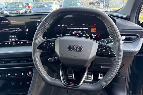 BL25SZT Audi Q5 SUV Edition 1 TDI quattro 204 PS S tronic Thumbnail #47