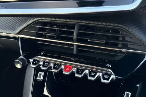 KO74XNT PEUGEOT 208 1.2 PureTech GT Euro 6 (s/s) 5dr Thumbnail #49