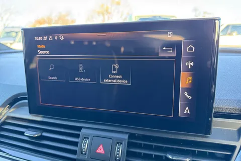 GL21FND Audi Q5 2.0 TDI 40 S line S Tronic quattro Euro 6 (s/s) 5dr Thumbnail #53