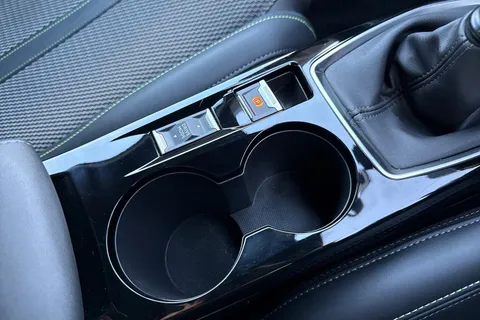 KO74XLB PEUGEOT 208 1.2 PureTech GT Euro 6 (s/s) 5dr Thumbnail #54