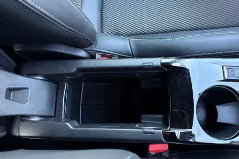 KO74XLB PEUGEOT 208 1.2 PureTech GT Euro 6 (s/s) 5dr Thumbnail #56