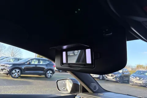 KR25RLU PEUGEOT 308 1.2 HYBRID GT e-DSC6 Euro 6 (s/s) 5dr Thumbnail #60