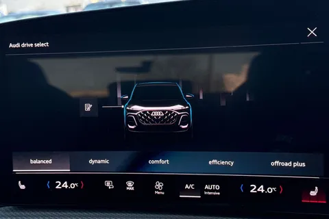 BL25SZT Audi Q5 SUV Edition 1 TDI quattro 204 PS S tronic Thumbnail #62