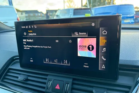 DE71RZW Audi Q5 2.0 TFSI 45 S line Sportback S Tronic quattro Euro 6 (s/s) 5dr Thumbnail #54