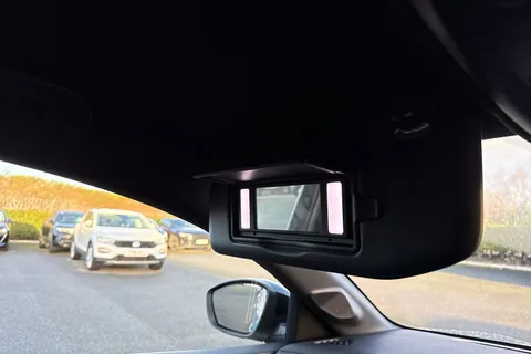 KO74XLB PEUGEOT 208 1.2 PureTech GT Euro 6 (s/s) 5dr Thumbnail #60