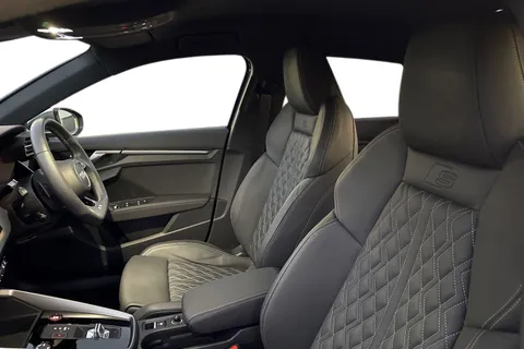 DG23BXC Audi S3 2.0 TFSI Sportback S Tronic quattro Euro 6 (s/s) 5dr Thumbnail #15