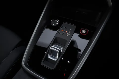 DG23BXC Audi S3 2.0 TFSI Sportback S Tronic quattro Euro 6 (s/s) 5dr Thumbnail #22