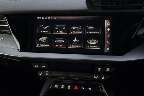 DG23BXC Audi S3 2.0 TFSI Sportback S Tronic quattro Euro 6 (s/s) 5dr Thumbnail #25