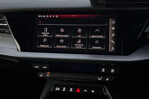 DG23BXC Audi S3 2.0 TFSI Sportback S Tronic quattro Euro 6 (s/s) 5dr Thumbnail #27