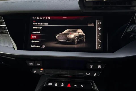 DG23BXC Audi S3 2.0 TFSI Sportback S Tronic quattro Euro 6 (s/s) 5dr Thumbnail #29