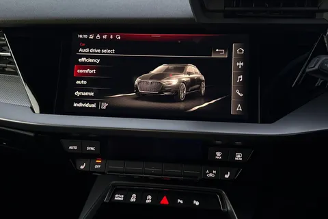 DG23BXC Audi S3 2.0 TFSI Sportback S Tronic quattro Euro 6 (s/s) 5dr Thumbnail #30