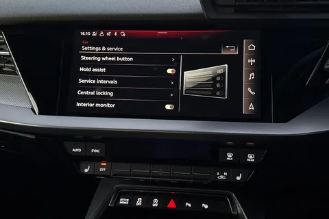 DG23BXC Audi S3 2.0 TFSI Sportback S Tronic quattro Euro 6 (s/s) 5dr Thumbnail #33