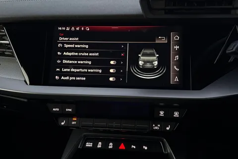 DG23BXC Audi S3 2.0 TFSI Sportback S Tronic quattro Euro 6 (s/s) 5dr Thumbnail #34