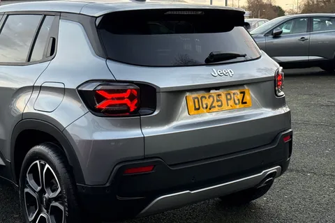 DG25PGZ Jeep Avenger 1.2 e-Hybrid Summit e-DCT Euro 6 (s/s) 5dr Thumbnail #8