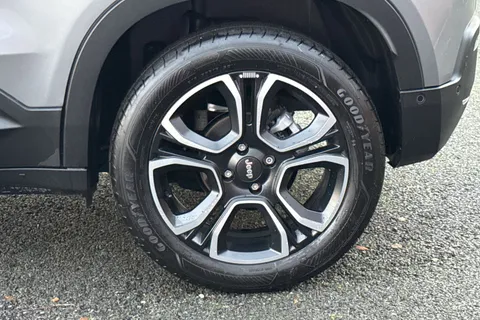 DG25PGZ Jeep Avenger 1.2 e-Hybrid Summit e-DCT Euro 6 (s/s) 5dr Thumbnail #12