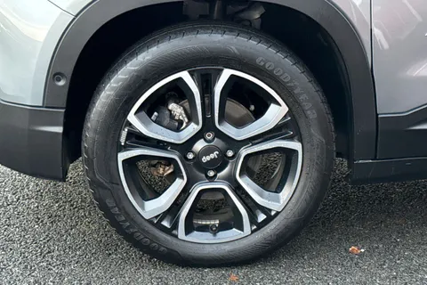 DG25PGZ Jeep Avenger 1.2 e-Hybrid Summit e-DCT Euro 6 (s/s) 5dr Thumbnail #13