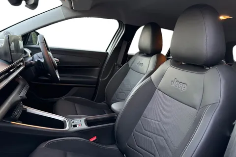 DG25PGZ Jeep Avenger 1.2 e-Hybrid Summit e-DCT Euro 6 (s/s) 5dr Thumbnail #16