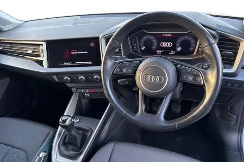 YY70YRS Audi A1 Sport 25 TFSI 95 PS 5-speed Thumbnail #18