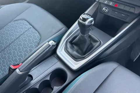 YY70YRS Audi A1 Sport 25 TFSI 95 PS 5-speed Thumbnail #23