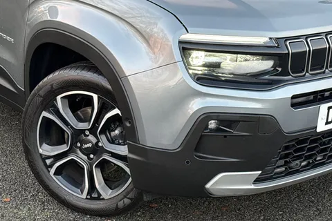 DG25PGZ Jeep Avenger 1.2 e-Hybrid Summit e-DCT Euro 6 (s/s) 5dr Thumbnail #25