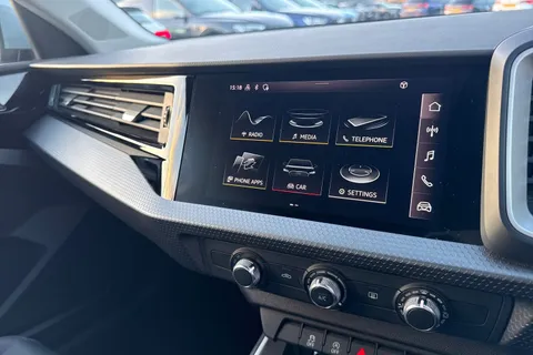 YY70YRS Audi A1 Sport 25 TFSI 95 PS 5-speed Thumbnail #30