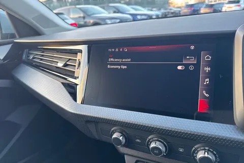 YY70YRS Audi A1 Sport 25 TFSI 95 PS 5-speed Thumbnail #34