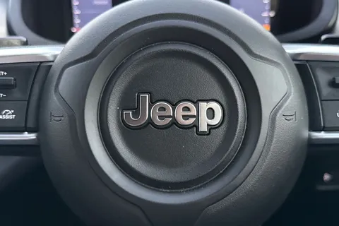 DG25PGZ Jeep Avenger 1.2 e-Hybrid Summit e-DCT Euro 6 (s/s) 5dr Thumbnail #37