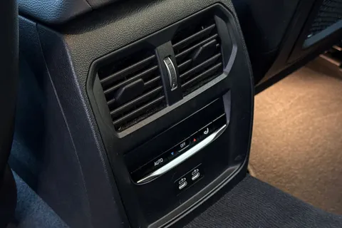 BA24XUJ BMW I4 210kW eDrive35 M Sport 70kWh 5dr Auto Thumbnail #39