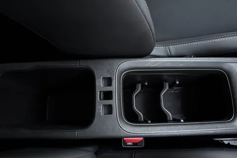 DG25PGZ Jeep Avenger 1.2 e-Hybrid Summit e-DCT Euro 6 (s/s) 5dr Thumbnail #43