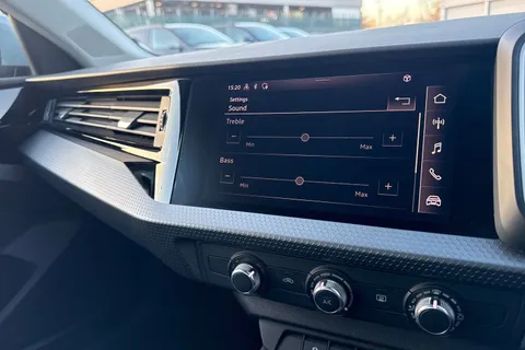 YY70YRS Audi A1 Sport 25 TFSI 95 PS 5-speed Thumbnail #42