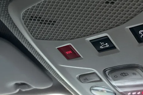 DG25PGZ Jeep Avenger 1.2 e-Hybrid Summit e-DCT Euro 6 (s/s) 5dr Thumbnail #44