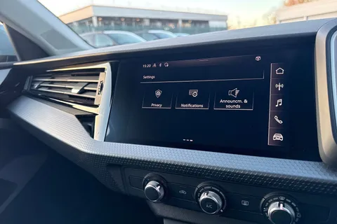 YY70YRS Audi A1 Sport 25 TFSI 95 PS 5-speed Thumbnail #44