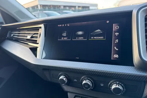 YY70YRS Audi A1 Sport 25 TFSI 95 PS 5-speed Thumbnail #45