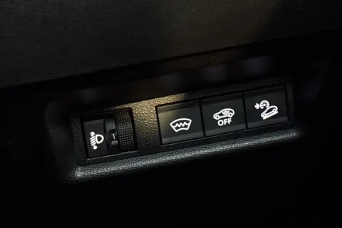 DG25PGZ Jeep Avenger 1.2 e-Hybrid Summit e-DCT Euro 6 (s/s) 5dr Thumbnail #49