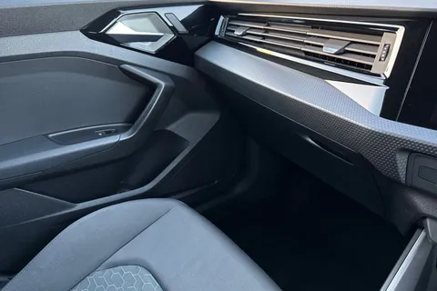 YY70YRS Audi A1 Sport 25 TFSI 95 PS 5-speed Thumbnail #50