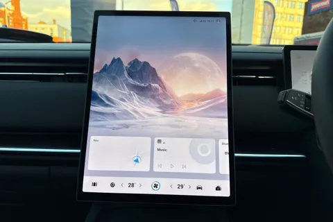  Jaecoo 7 1.5T SHS 18.3kWh Luxury Auto Euro 6 (s/s) 5dr Thumbnail #11