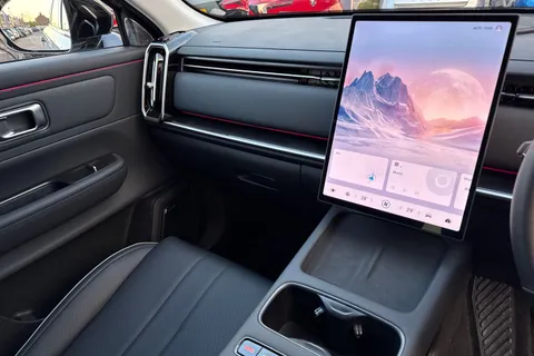  Jaecoo 7 1.5T SHS 18.3kWh Luxury Auto Euro 6 (s/s) 5dr Thumbnail #14