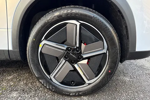  Jaecoo 7 1.5T SHS 18.3kWh Luxury Auto Euro 6 (s/s) 5dr Thumbnail #23